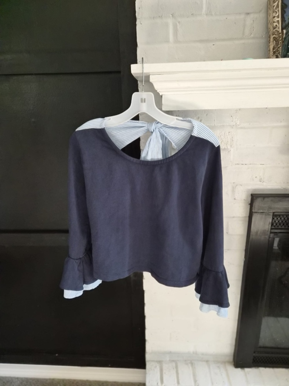 NWOT | Mauve | Navy Blue Cropped Top with Back Pinstriped Tie | Size Small - Picture 7 of 10